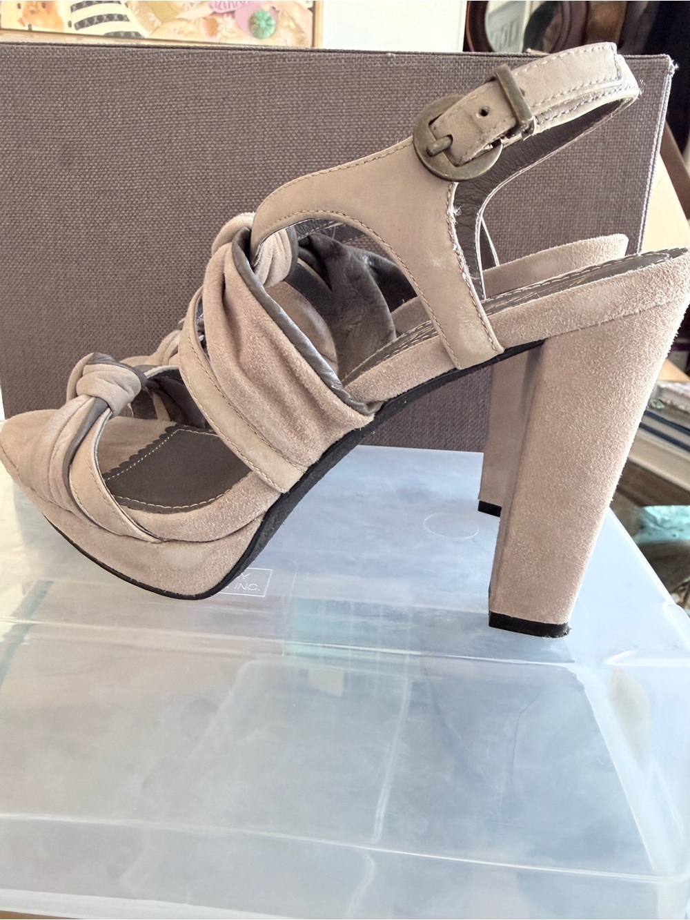 Anthropologie Miss Albright Taupe  Knotted heel Sandal Size EU 36.5